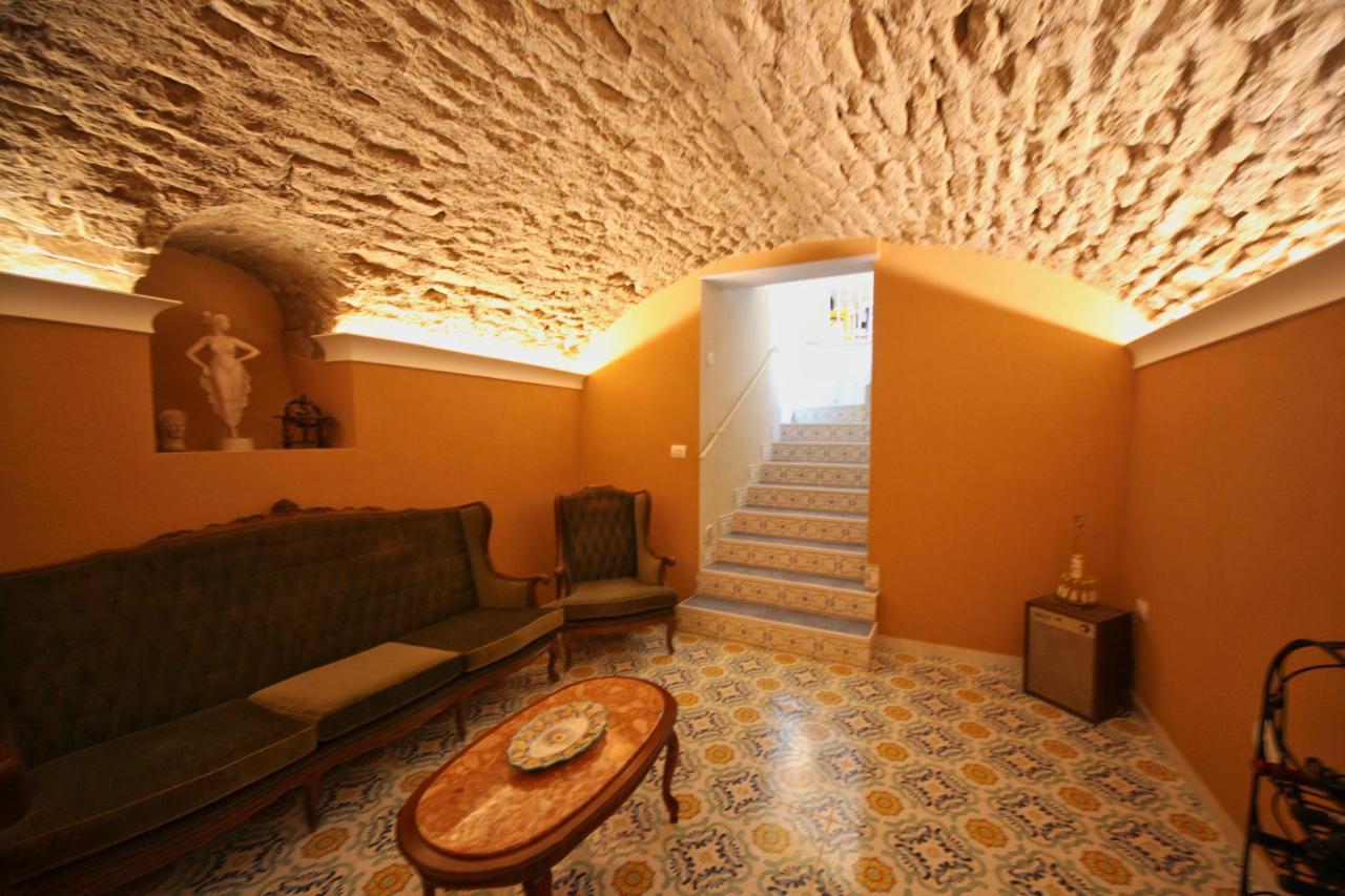 Domus Vilu Bed & Breakfast Nocera Superiore Eksteriør bilde