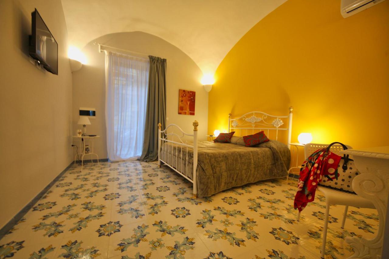 Domus Vilu Bed & Breakfast Nocera Superiore Eksteriør bilde
