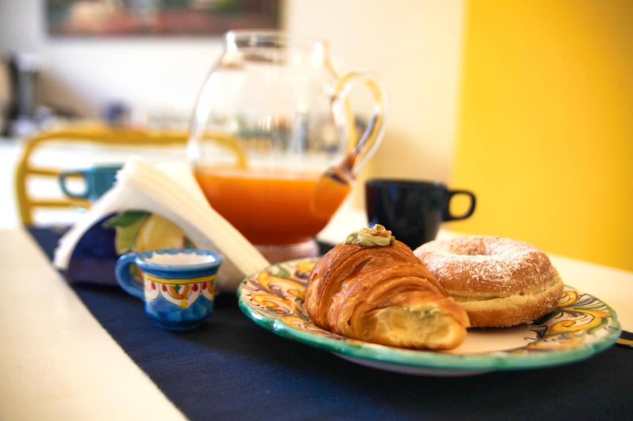 Domus Vilu Bed & Breakfast Nocera Superiore Eksteriør bilde